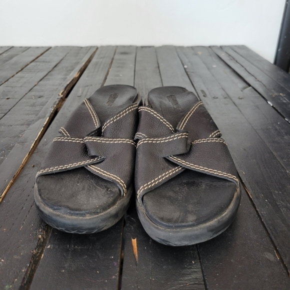 Aerosoles Women's 8.5 Black Leather Slip On Sandals Slides Wedges Comfort Shoes - Picture 2 of 8